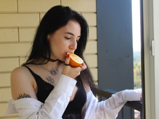 KiraHarrington webcam girl as a performer. Gallery photo 2.