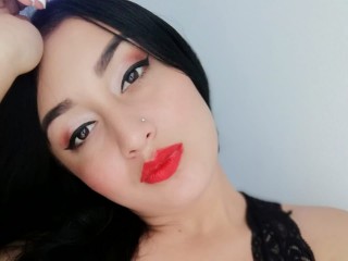 karolvega webcam girl as a performer. Gallery photo 1.