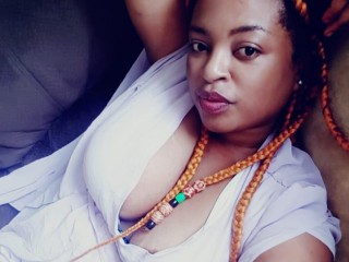 Brownandsweet webcam girl as a performer. Gallery photo 1.