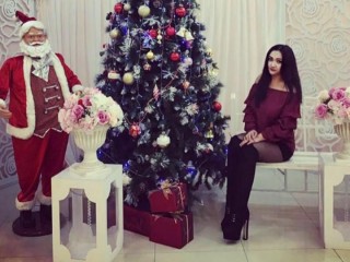 KARIN_ACATT webcam girl as a performer. Gallery photo 1.