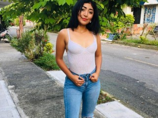 isa_meyer webcam girl as a performer. Gallery photo 1.