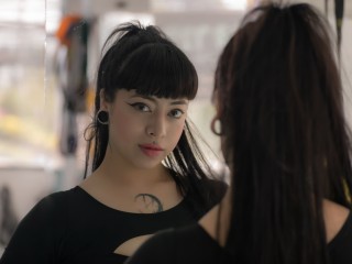 ApriilBlack webcam girl as a performer. Gallery photo 1.