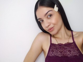 AprilVhega webcam girl as a performer. Gallery photo 1.