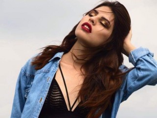 kymberlyg webcam girl as a performer. Gallery photo 1.