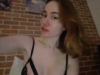 ViolettaL webcam girl as a performer. Gallery photo 2.