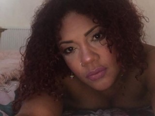 Malibuxox webcam girl as a performer. Gallery photo 1.