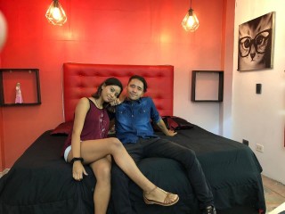PamelaAndBrian webcam girl as a performer. Gallery photo 1.