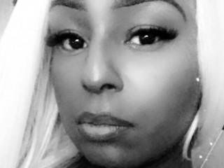 RoxxiCandi webcam girl as a performer. Gallery photo 1.