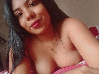 AmaiaVictoria111 webcam girl as a performer. Gallery photo 1.