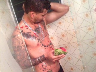 Lobo_sexy_latin