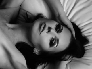 AidraFoxy webcam girl as a performer. Gallery photo 1.