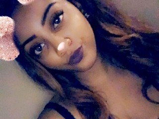 TheParisJade webcam girl as a performer. Gallery photo 1.