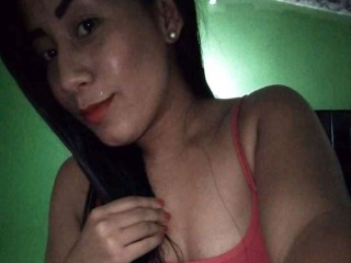 Bambifernanda webcam girl as a performer. Gallery photo 1.