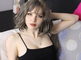 IngaKintaro webcam girl as a performer. Gallery photo 2.