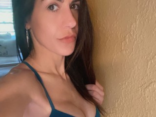 RoxiRobbins webcam girl as a performer. Gallery photo 2.