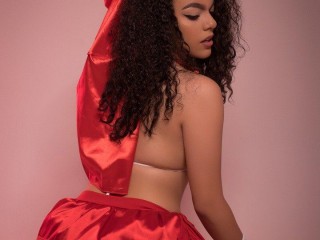 Dalia_Martinelli webcam girl as a performer. Gallery photo 1.