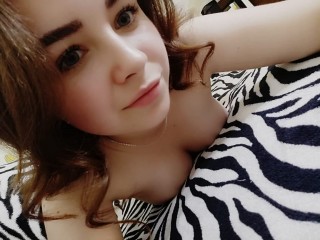 EMILY_ROSI webcam girl as a performer. Gallery photo 3.