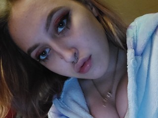 YtochkaWop webcam girl as a performer. Gallery photo 1.