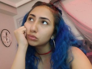 lillymartins webcam girl as a performer. Gallery photo 1.