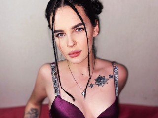 GinaThomas webcam girl as a performer. Gallery photo 3.