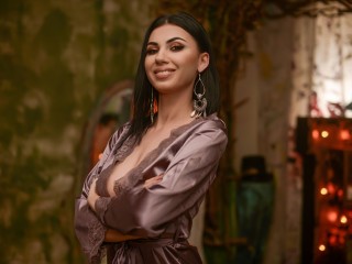 AriellaChase webcam girl as a performer. Gallery photo 1.