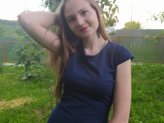 Bella150 webcam girl as a performer. Gallery photo 1.