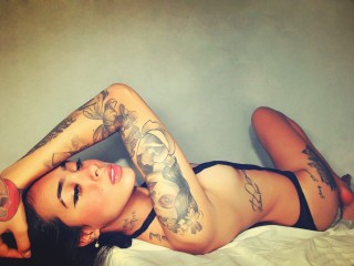 KendallMilleer webcam girl as a performer. Gallery photo 3.