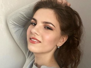 XCharlie_CherryX webcam girl as a performer. Gallery photo 1.