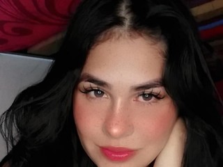 xmell_skyxxx webcam girl as a performer. Gallery photo 1.