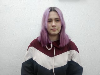 VinaKhalifa webcam girl as a performer. Gallery photo 1.