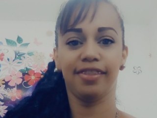 antonella_kisses webcam girl as a performer. Gallery photo 2.