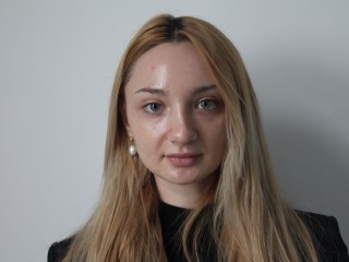 AryanaParker webcam girl as a performer. Gallery photo 1.