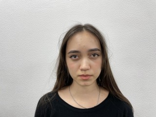 AngelaGey webcam girl as a performer. Gallery photo 1.