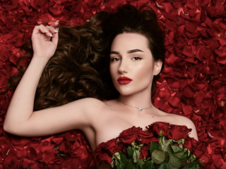 JessicaAvil webcam girl as a performer. Gallery photo 6.