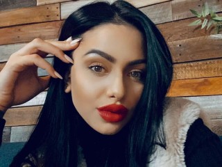 AvaHunter webcam girl as a performer. Gallery photo 1.