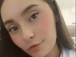 BeellaGrey webcam girl as a performer. Gallery photo 1.