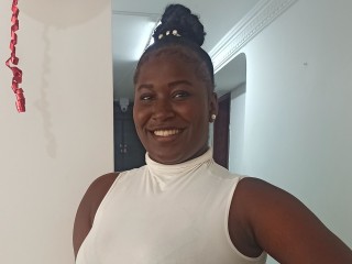 Sara_Smiith webcam girl as a performer. Gallery photo 1.