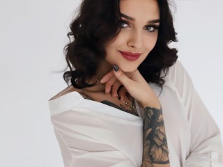 AdalynyZ webcam girl as a performer. Gallery photo 2.