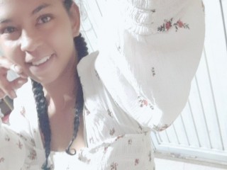 AGATHHAA webcam girl as a performer. Gallery photo 1.