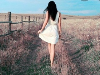 SallyCounter webcam girl as a performer. Gallery photo 2.