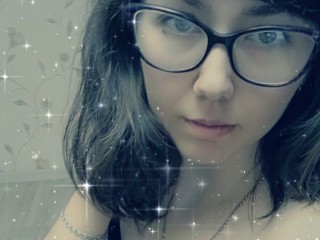 SallyCounter webcam girl as a performer. Gallery photo 4.