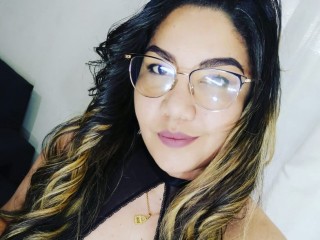 CristalSimons webcam girl as a performer. Gallery photo 1.