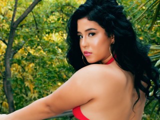 AmandaRuiz webcam girl as a performer. Gallery photo 2.