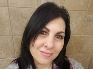 Love4Fun webcam girl as a performer. Gallery photo 1.