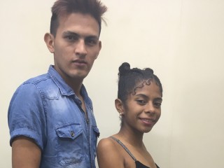 marykeny webcam girl as a performer. Gallery photo 1.