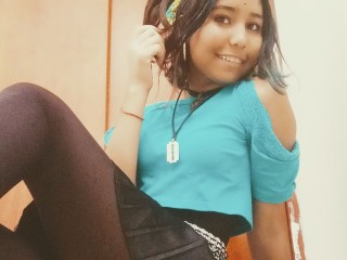 VikyJohns webcam girl as a performer. Gallery photo 1.