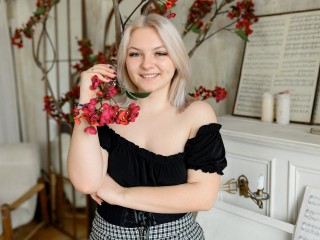 LydiaFlores webcam girl as a performer. Gallery photo 2.