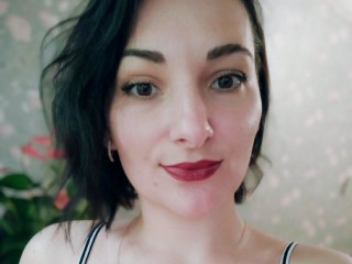 Darsa webcam girl as a performer. Gallery photo 1.