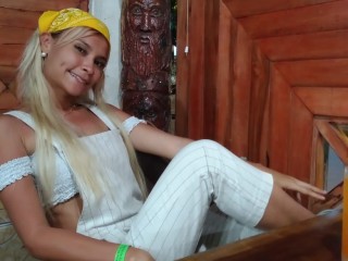 anabellwhite19 webcam girl as a performer. Gallery photo 1.