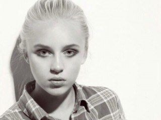 Angelok webcam girl as a performer. Gallery photo 2.